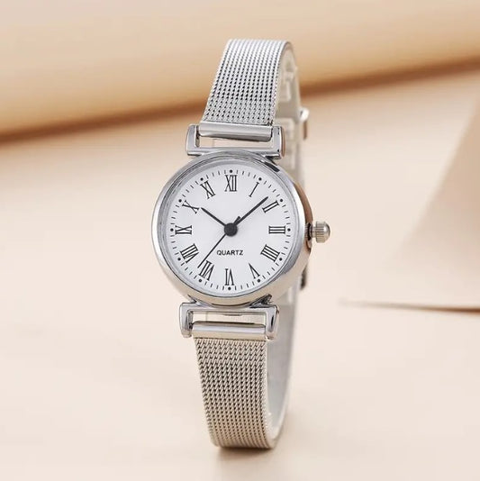 Stylish Women's Quartz Watch