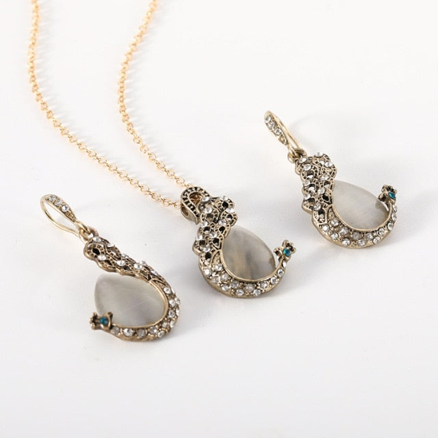 Waterdrop Rhinestone Pendant Necklace Hook Earrings Set